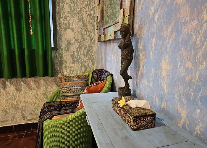 Hostel Loca Lovina