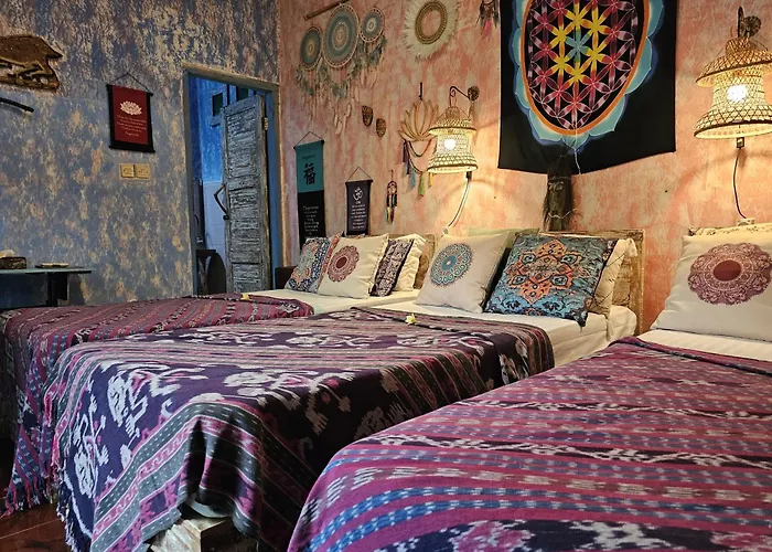 Loca Hostel *