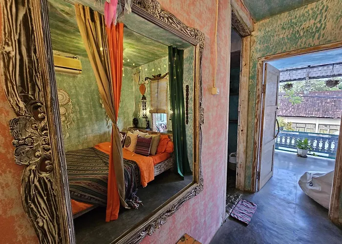 Loca Hostel Lovina
