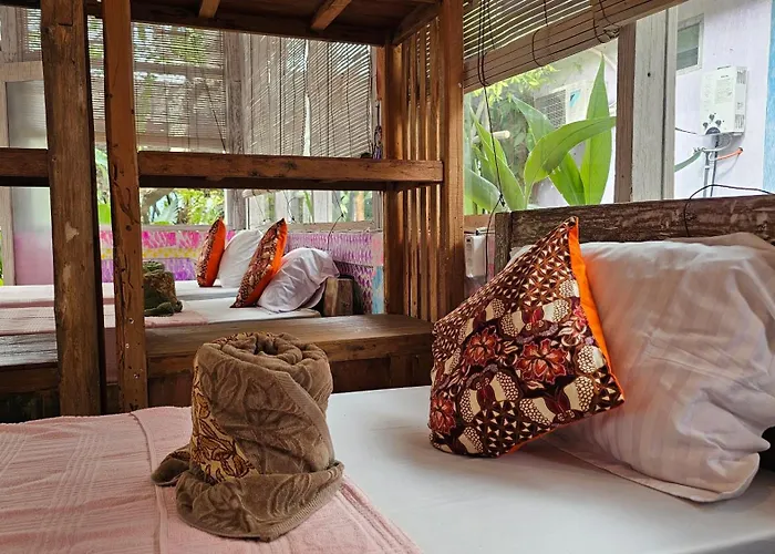 Hostel Loca