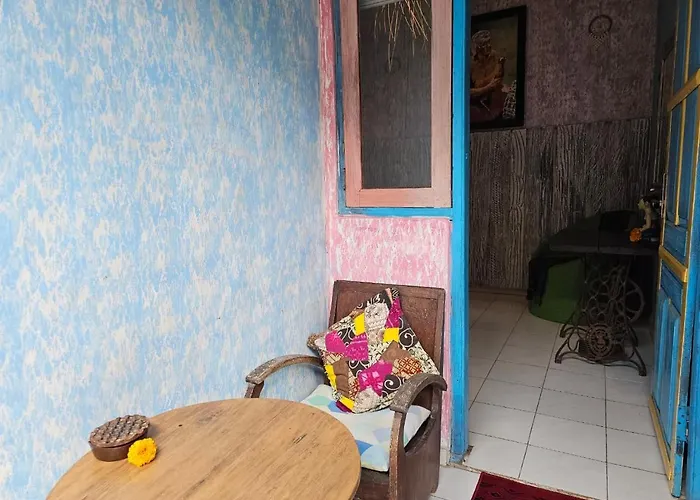 Loca Hostel Lovina